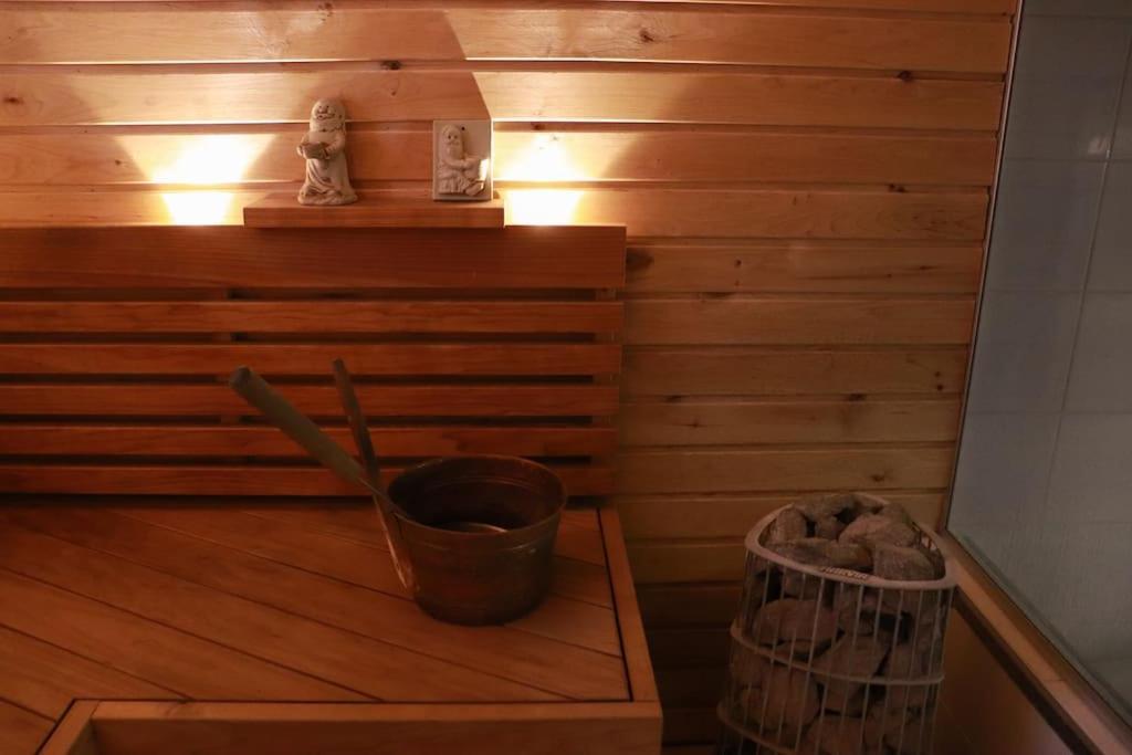 Cosy, Homely House With A Large Courtyard Saarenkylä 외부 사진